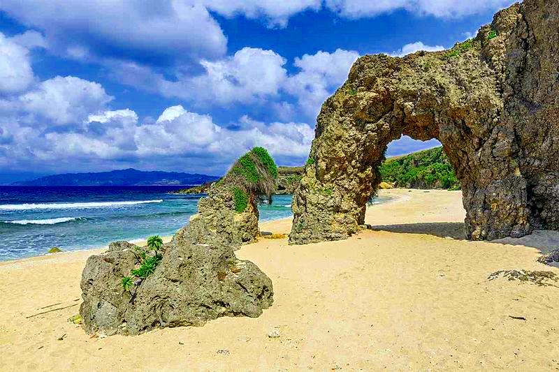 2019 BATANES TOURIST SPOTS + TRAVEL GUIDE | HOTELS