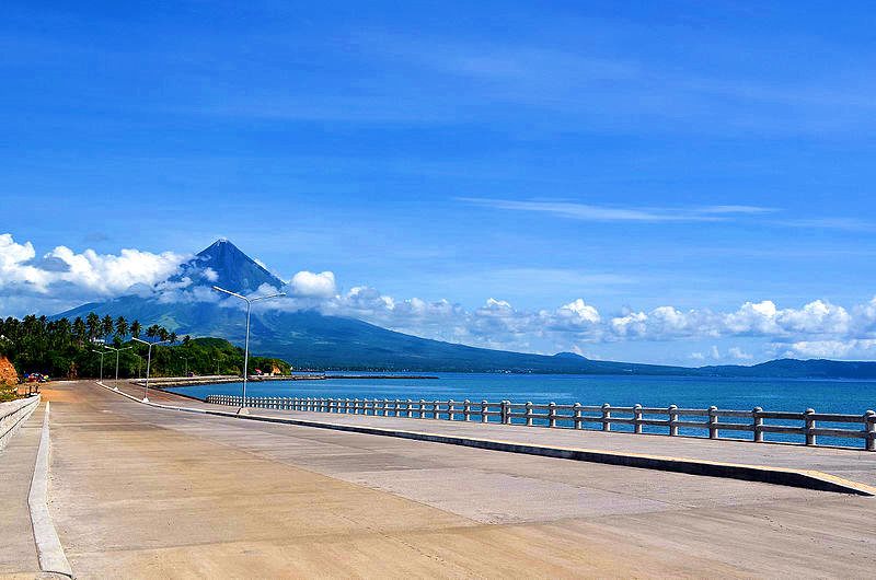 Tourist Spots in Legazpi  Albay  + Hotels