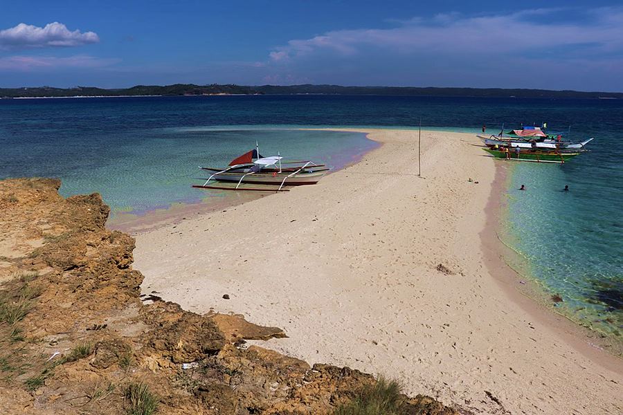 Tinalisayan Island