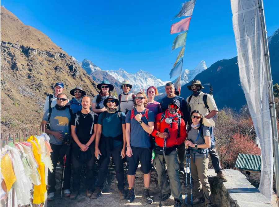 8 Defining Experiences on the Everest Base Camp Trek: An Expert High-Altitude Guide